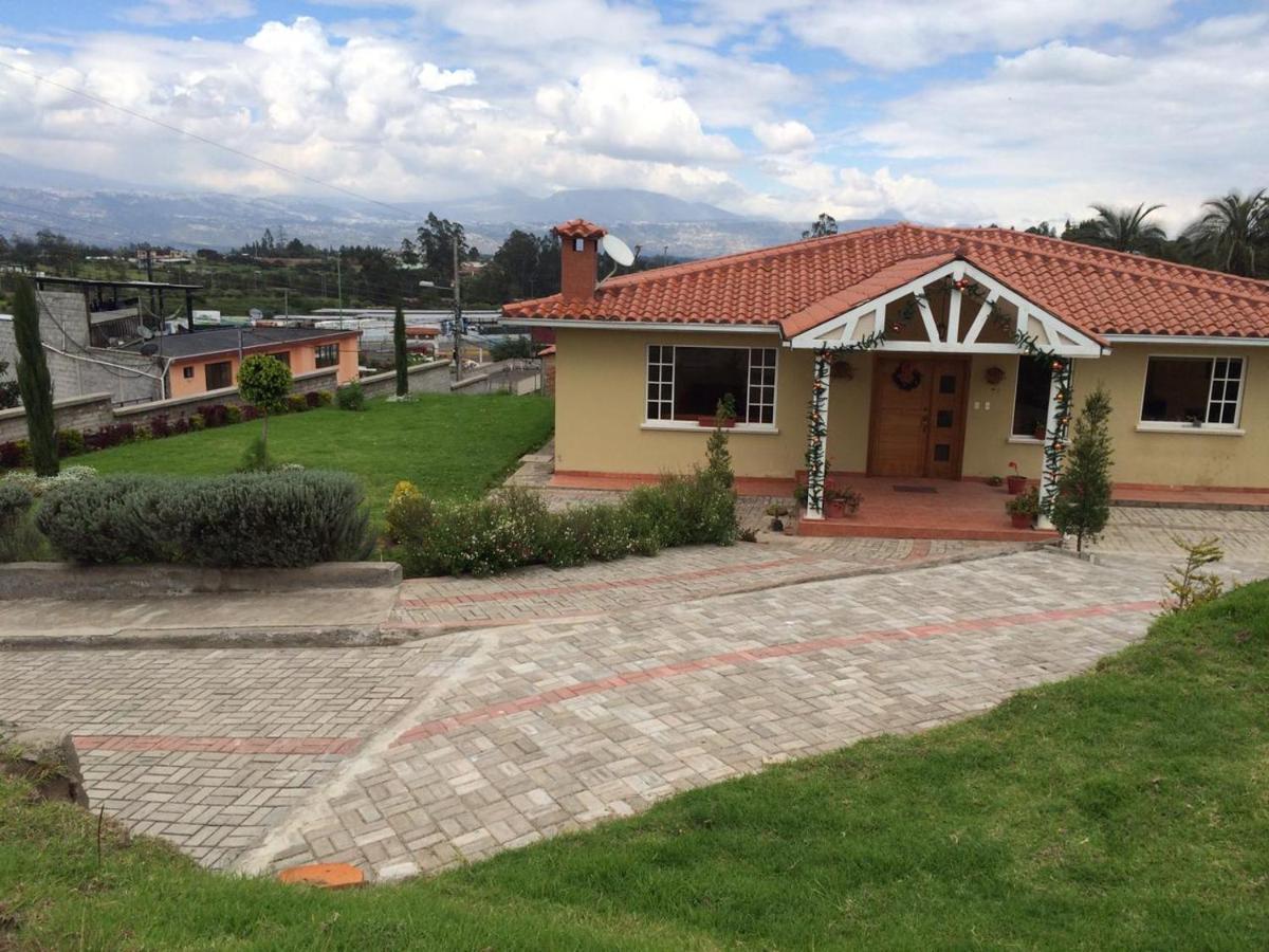 Las Hortensia's Casa De Huespedes Tababela Exterior foto